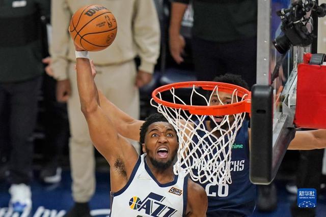 格林33分浓眉30+13詹姆斯21+13 火箭险胜湖人